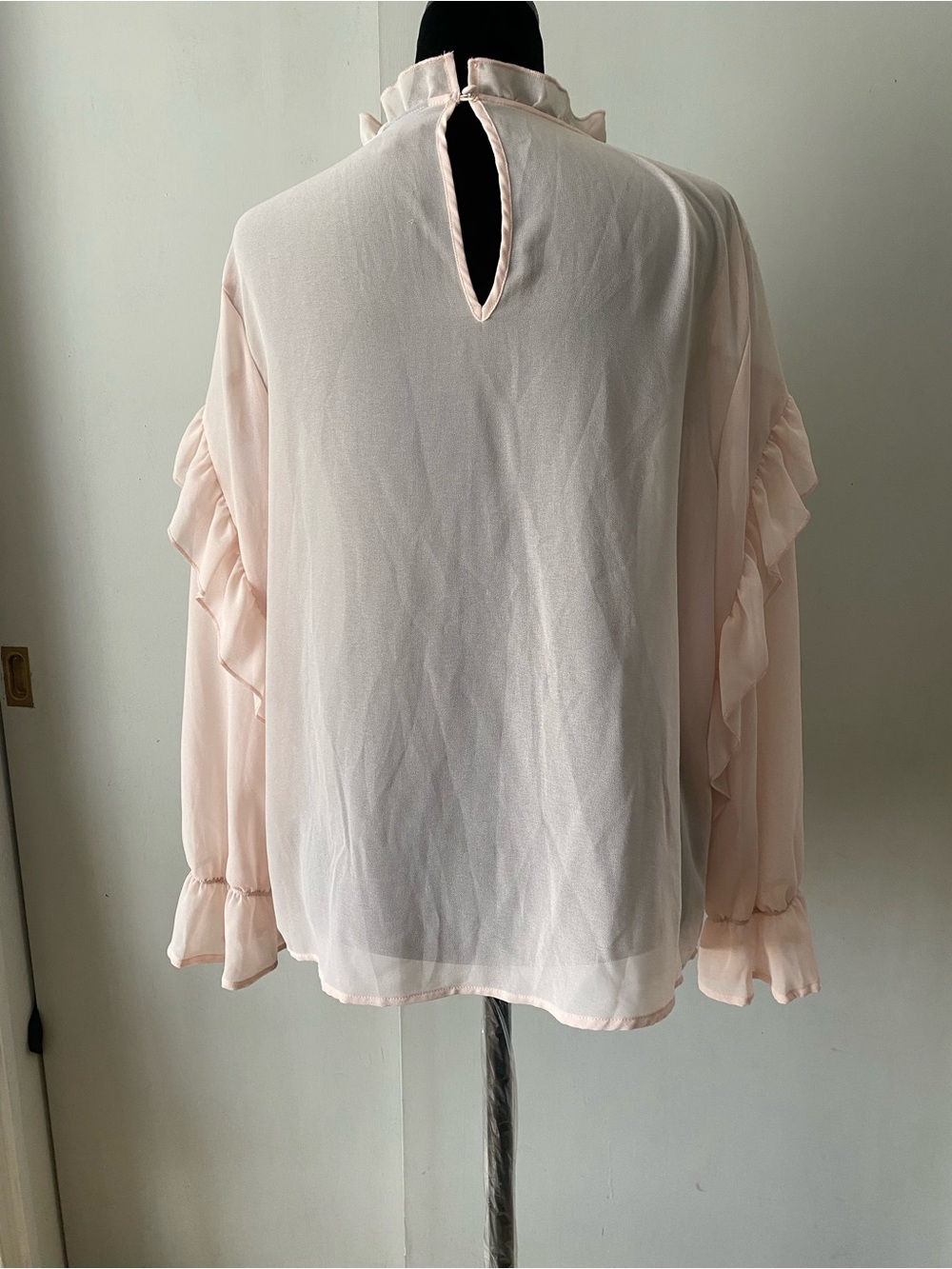 Who What Wear Pale Pink Ruffle-Trim Chiffon Blouse - Picture 2 of 4